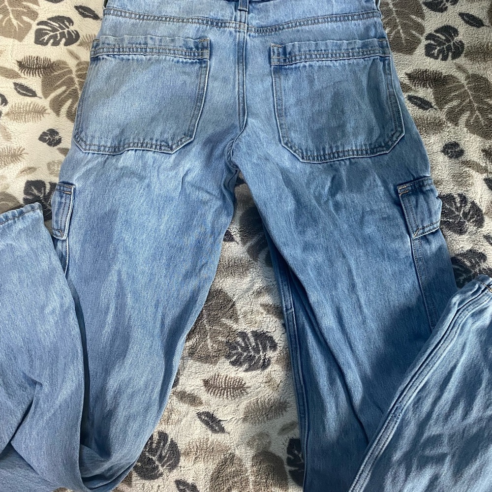 Hollister Light Blue Low-Rise Baggy Jeans - Picture 3 of 4
